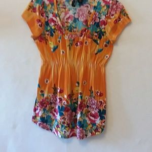 Colorful top short sleeve